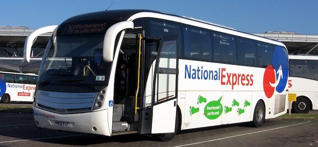 the national express buss gatwick 
