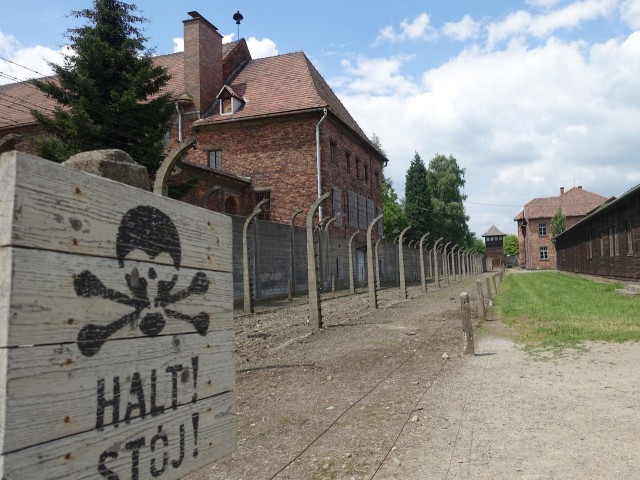 halt sign at auschwitz concentration camp