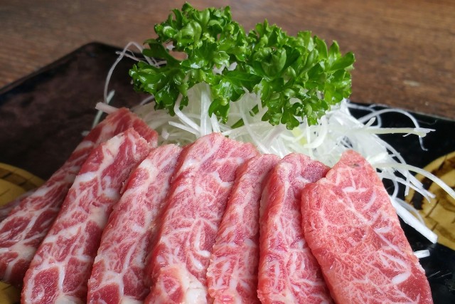 eating raw horse meat in japan