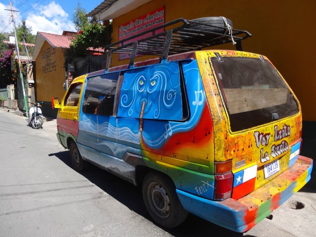 colorful-muse-van-guatemala