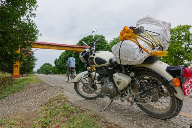 nepal-lumbini-motorcycle-bullet