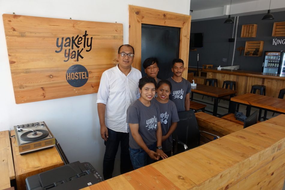 yakety-yak-hostel-staff